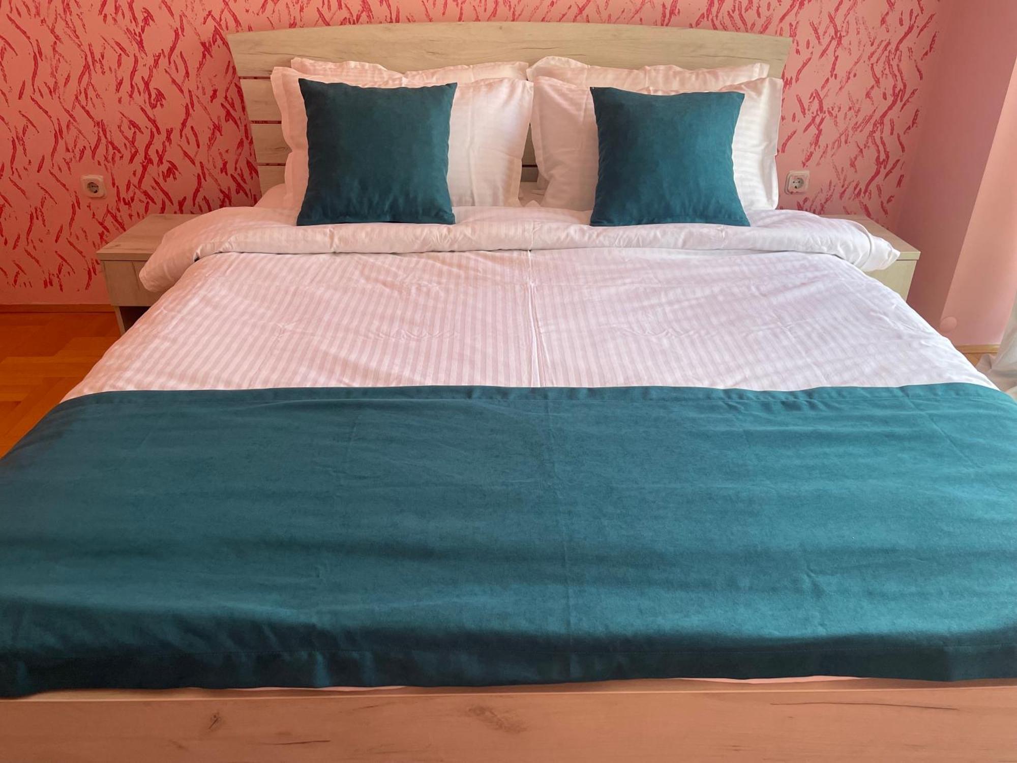 Charming Modern Near Center Free Parking & Fully Equipped Apartman *