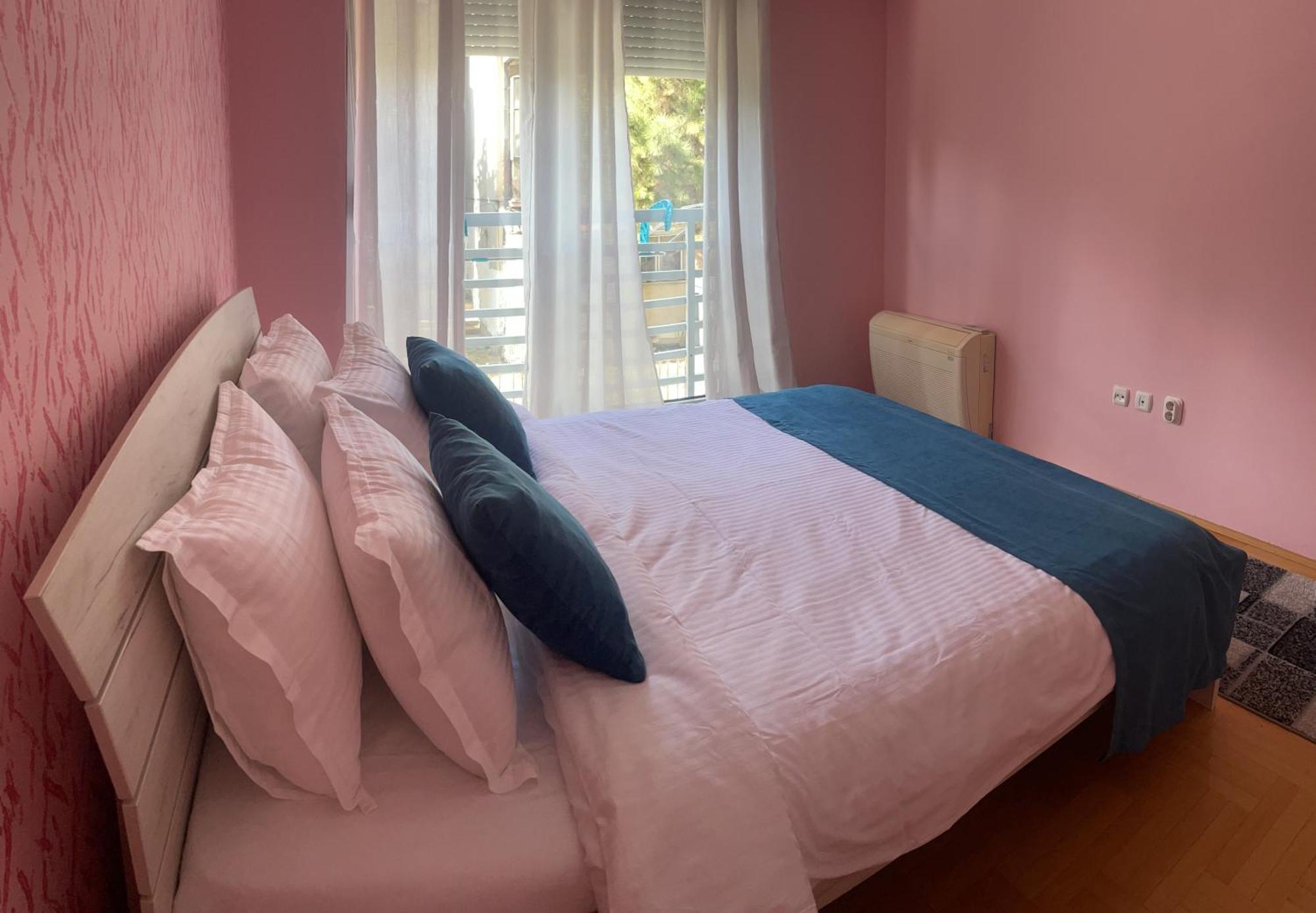 Charming Modern Near Center Free Parking & Fully Equipped Apartman *