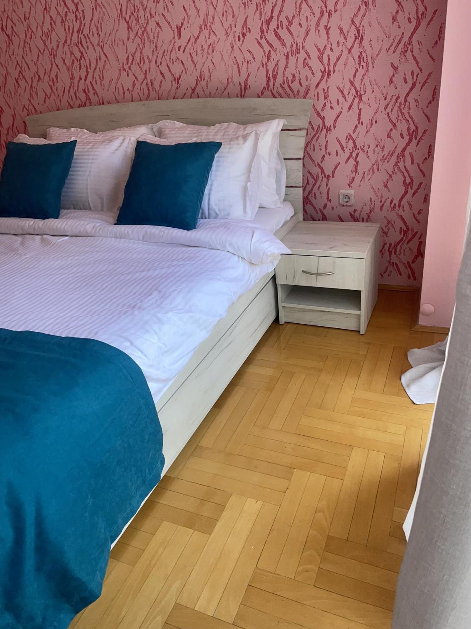 Charming Modern Near Center Free Parking & Fully Equipped *